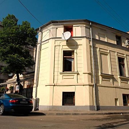 Fun House Pansiyon Bükreş Dış mekan fotoğraf