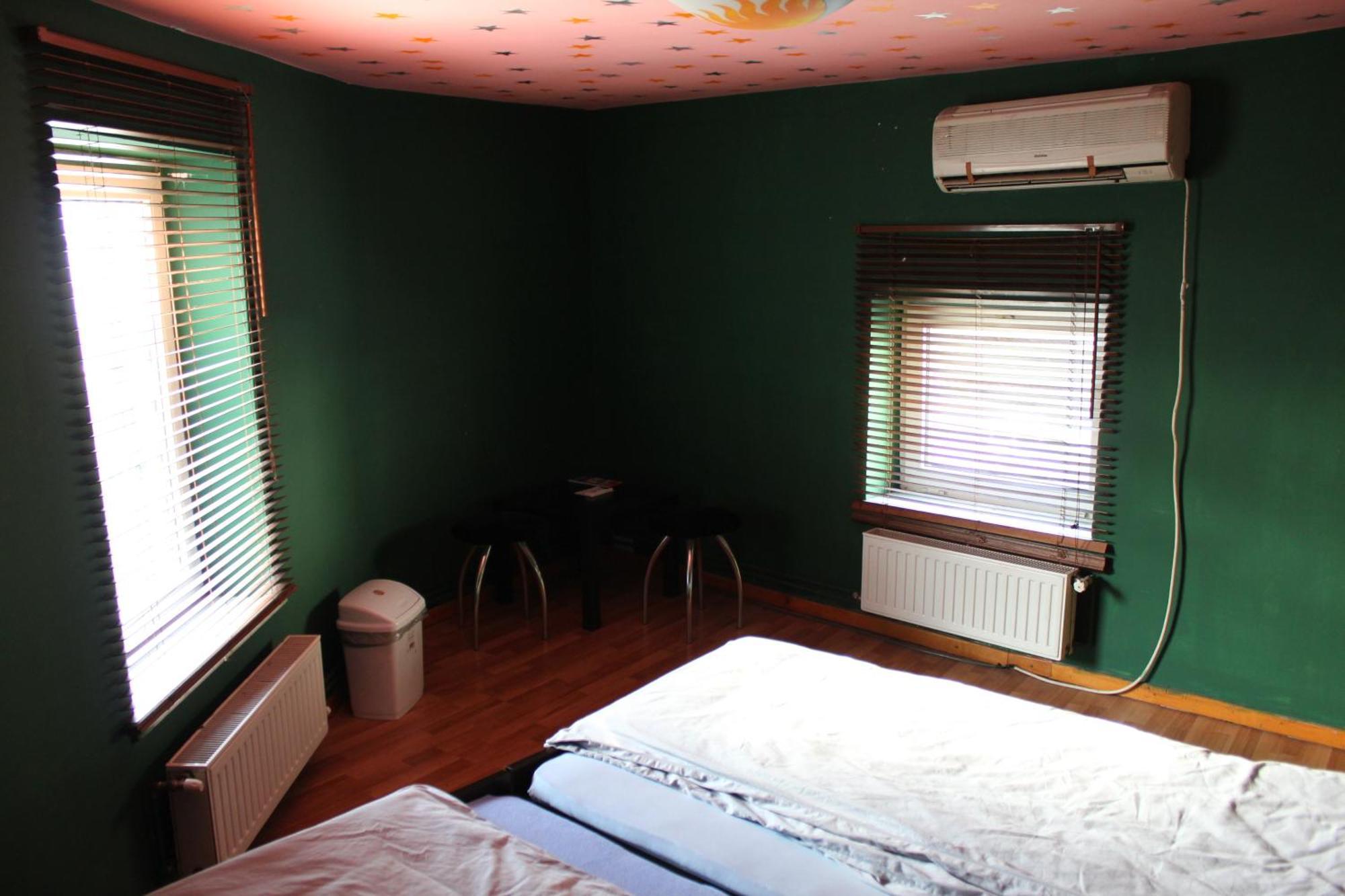 Fun House Pansiyon Bükreş Dış mekan fotoğraf